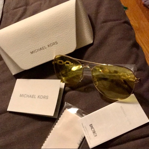 Gold Michael Kors Aviators. - Picture 1 of 3